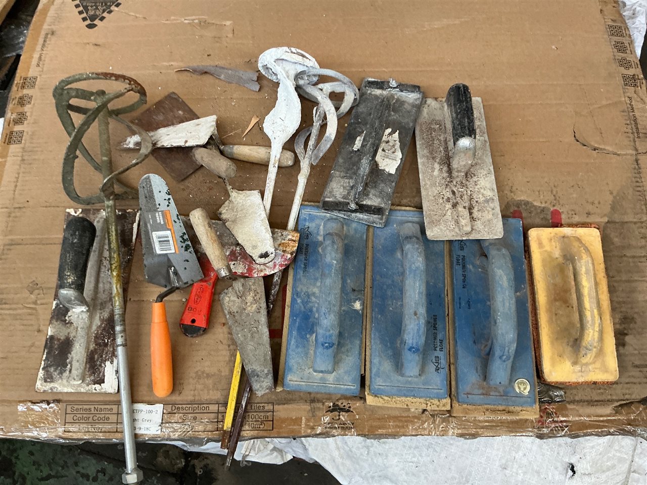 Quantity of Concrete Trowels , Floats , Plaster Stirrers