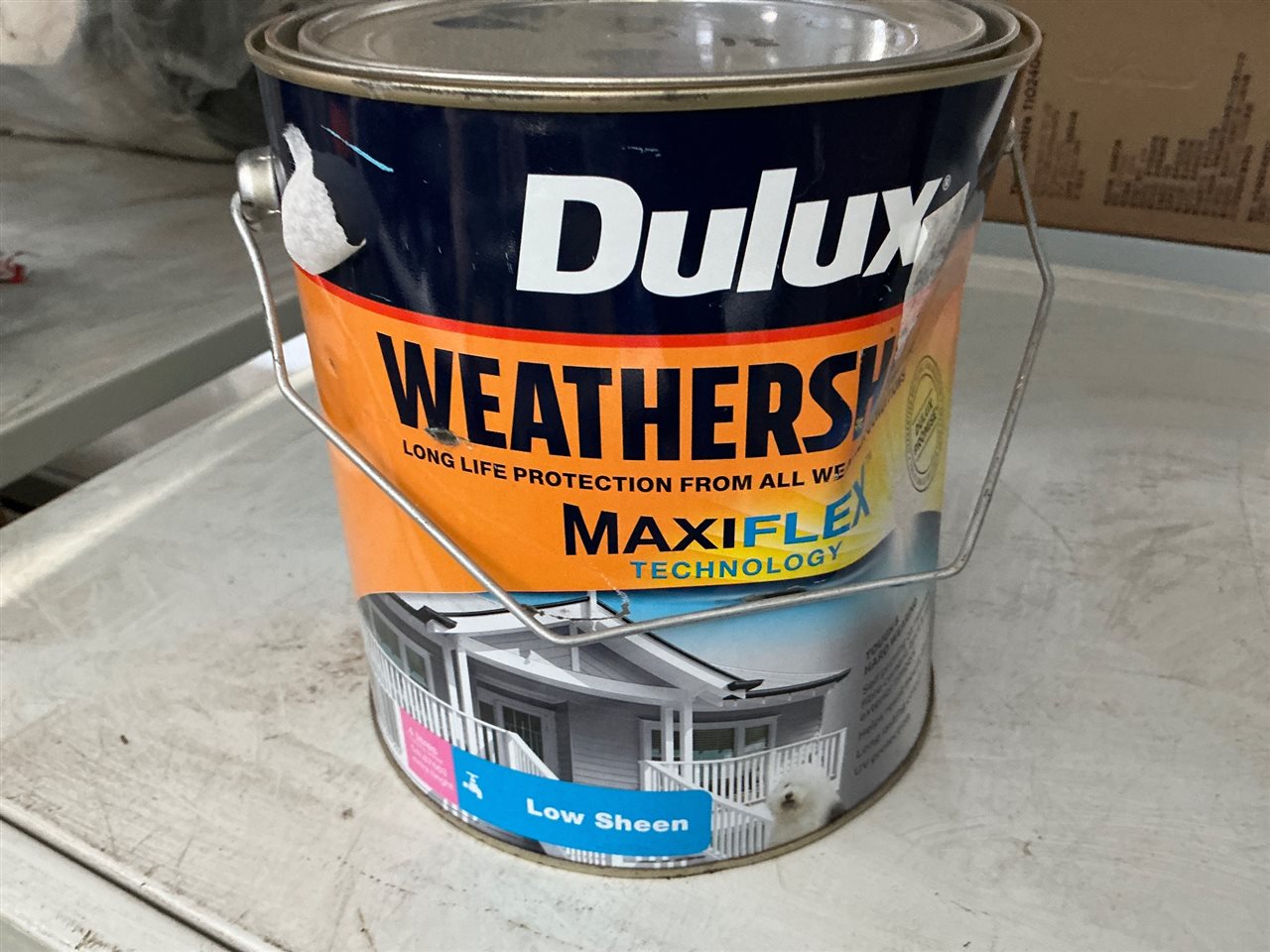 Dulux Weather Shield -Low Sheen - Extra Bright Base - 4  Litre