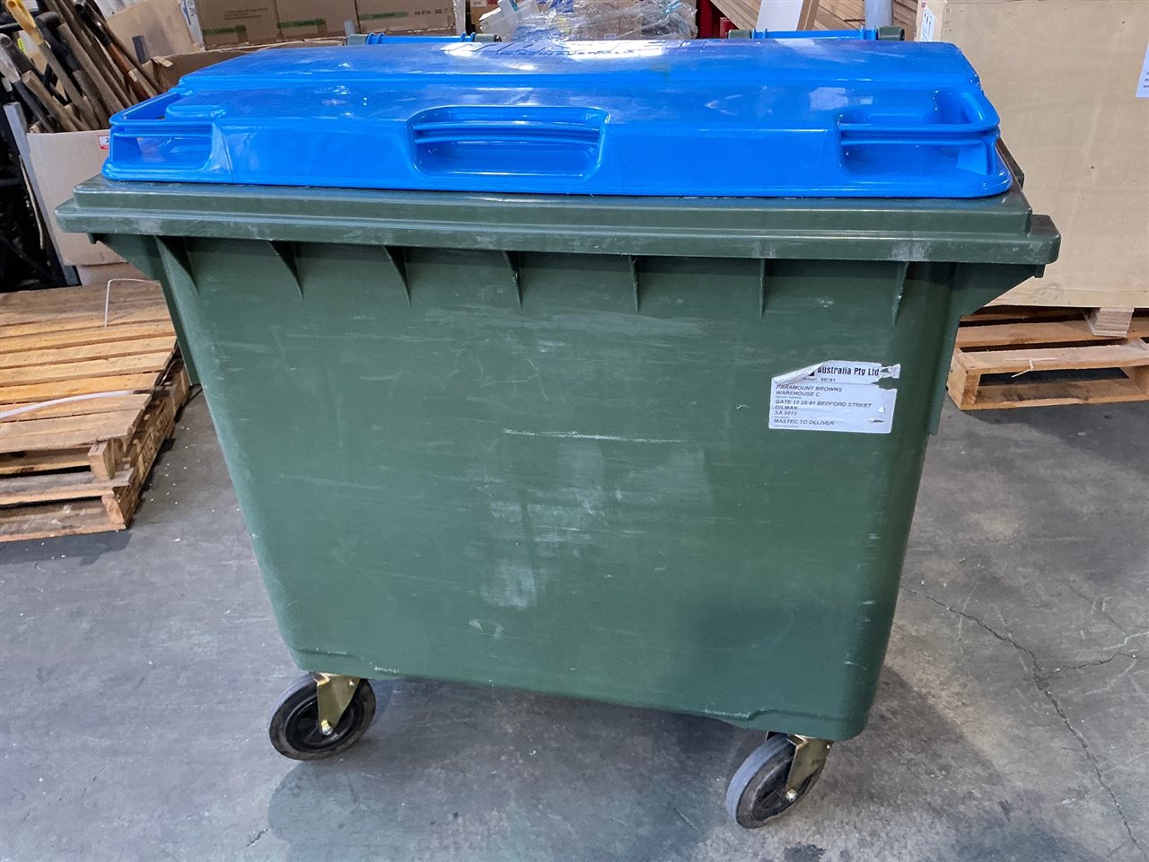 Mastec Mobile Lidded Bin - 600 Litre -Bin Size 1200 x600 x 900 mm H (Blue Lid )