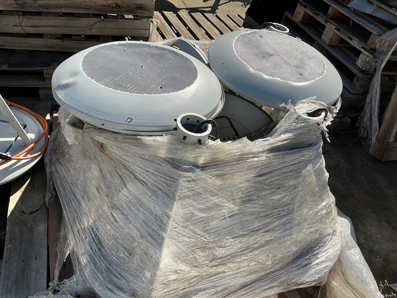 LED Outdoor Lights - Quantity of 5 - 70 Watt -240 Volt -  Suit Pole