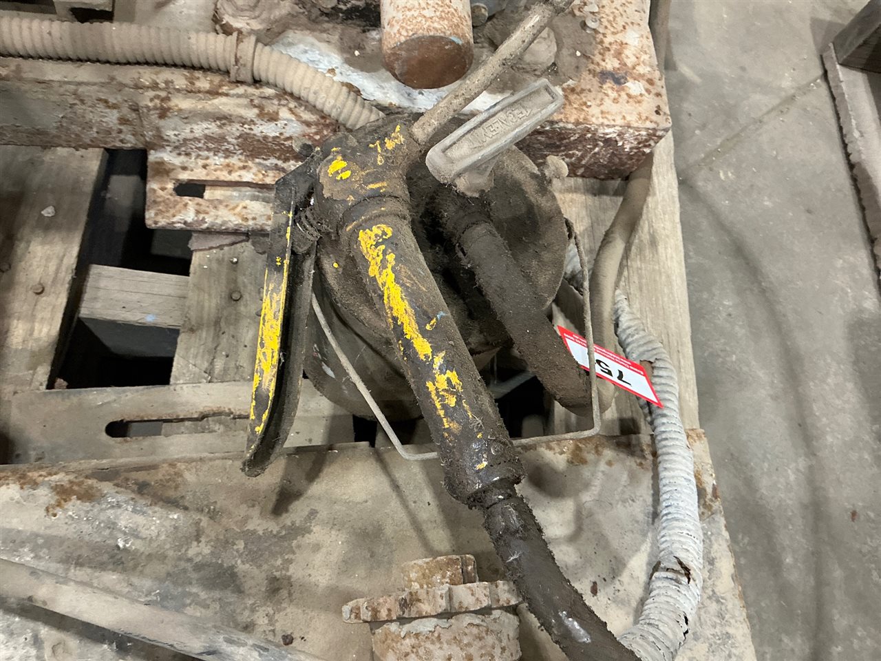 Grease Gun and Remote Pressure Pot (Located At Wingfield)