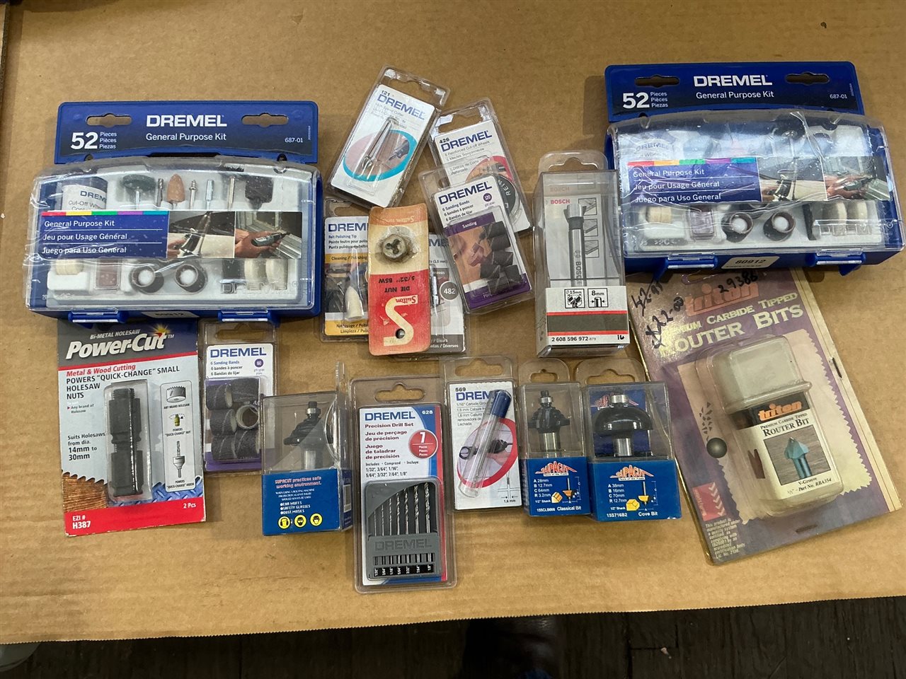 Dremel General Purpose  Kits, and. Quantity of Router Bits