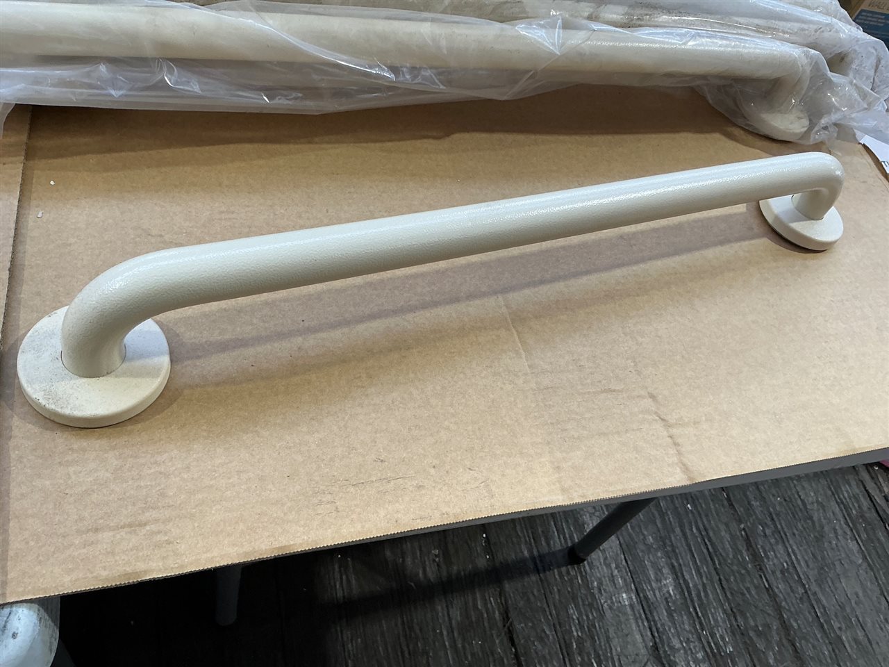 Alum.Grab Handrail -Cream Colour  -600 mm - Sold Per Each