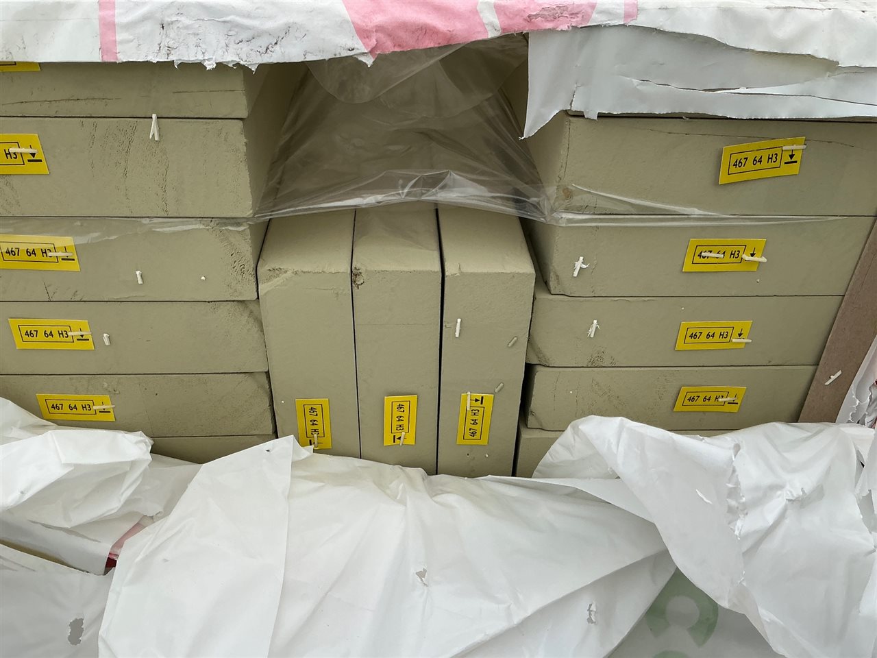 185 x 42, LOSP Treated Pre-Primed Pine, Finger Jointed D4S Pencil Round, 24 pcs @ 6.6 M, 158.4 Lin Metres Total Pk 767340-00