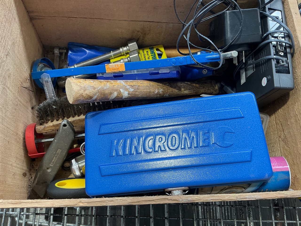 KINCHROME 48 PCE.¼” Drive Socket Set Imperial / Metric. and Box Tools