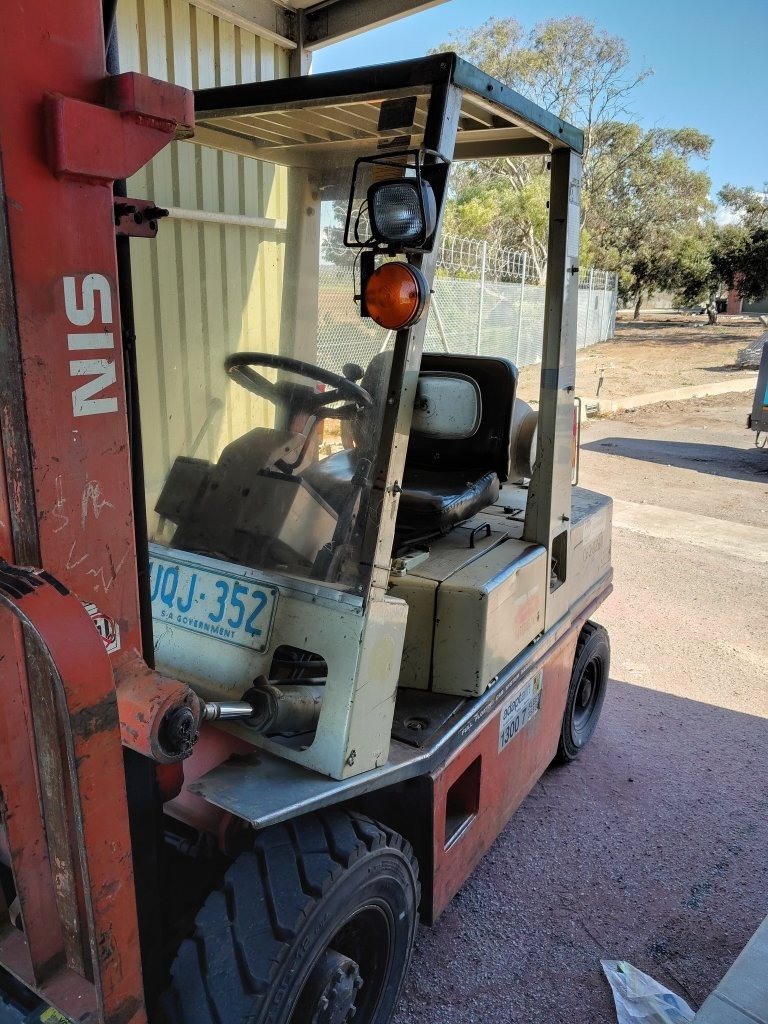 Nissan Forklift - Model A250-  Year 1987 - -LPG  -Max Height 3300 mm -Capacity 2500Kg. At Load Centre Approx 4240 Hours Showing -Previous Registration Number U Q J 352 - - Sold Unregistered -LPG Gas Bottle Not Included - Sold as Is -  Truck Weight 3715 kg.  ( Buyer to Arrange Uplift and Removal From Murray Bridge Depot )