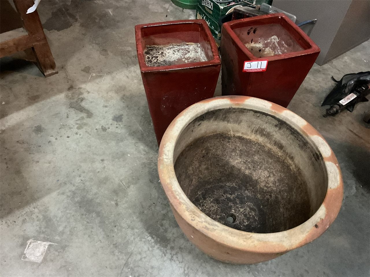 Round Pot 49 Cm Diameter And 2 Tall Pots 50 Cm High