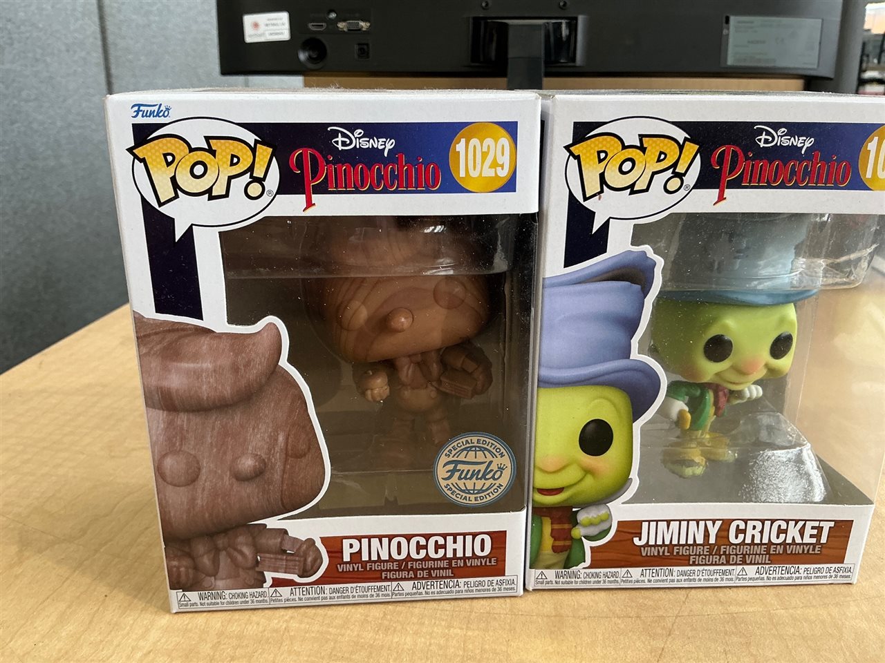 Funko Pop! Disney Pinocchio #1029 Woodgrain SE and Jiminy Cricket #1026