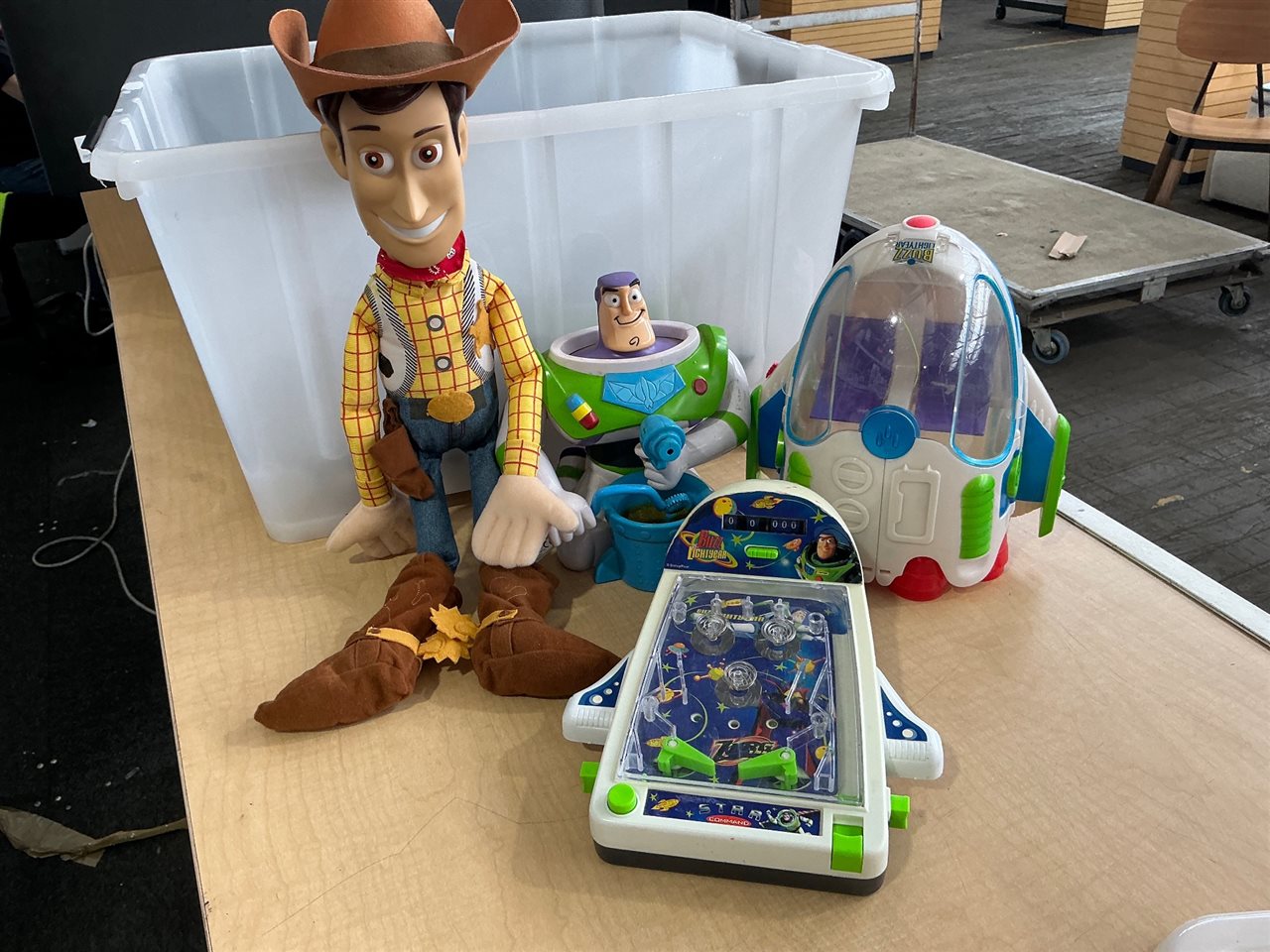 Toy Story Lot: Woody Doll, Buzz Lightyear, Spaceship and Pinball Game