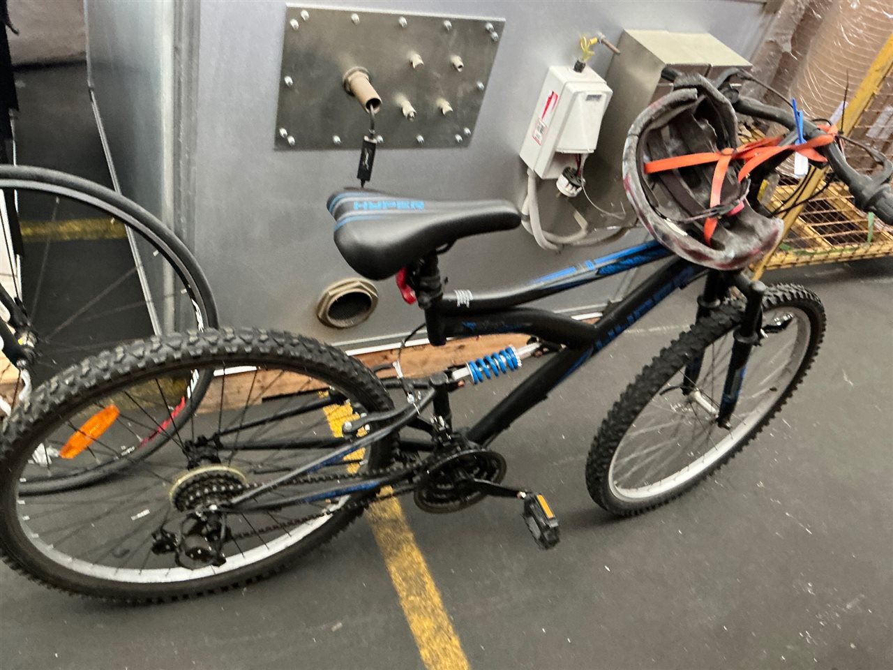 Hyper Mountain Bike - 21 Speed - Small Size Frame