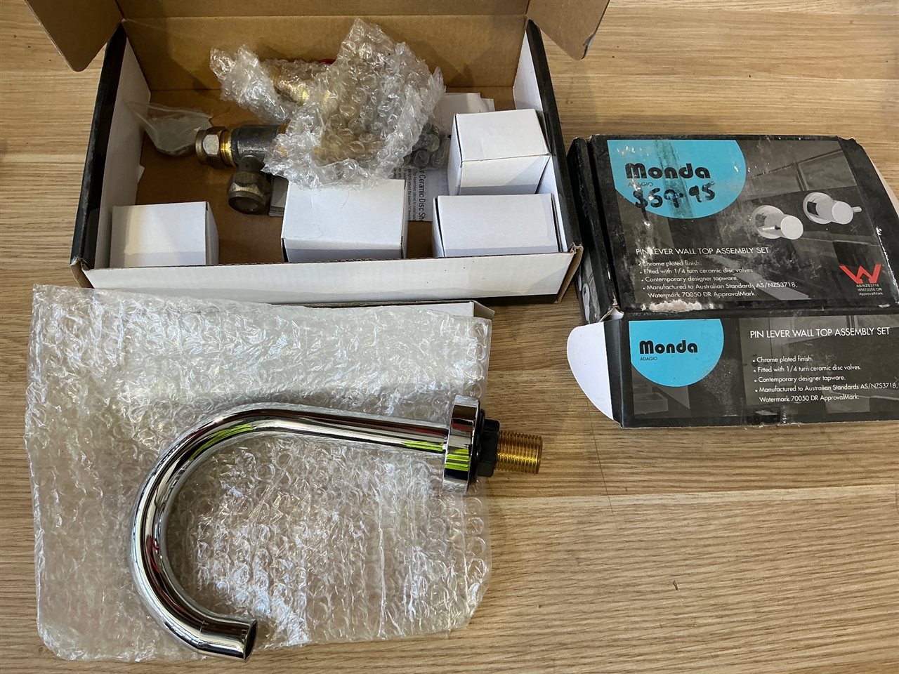Pin Lever Basin Tap Set and Wall Top Assembly Set