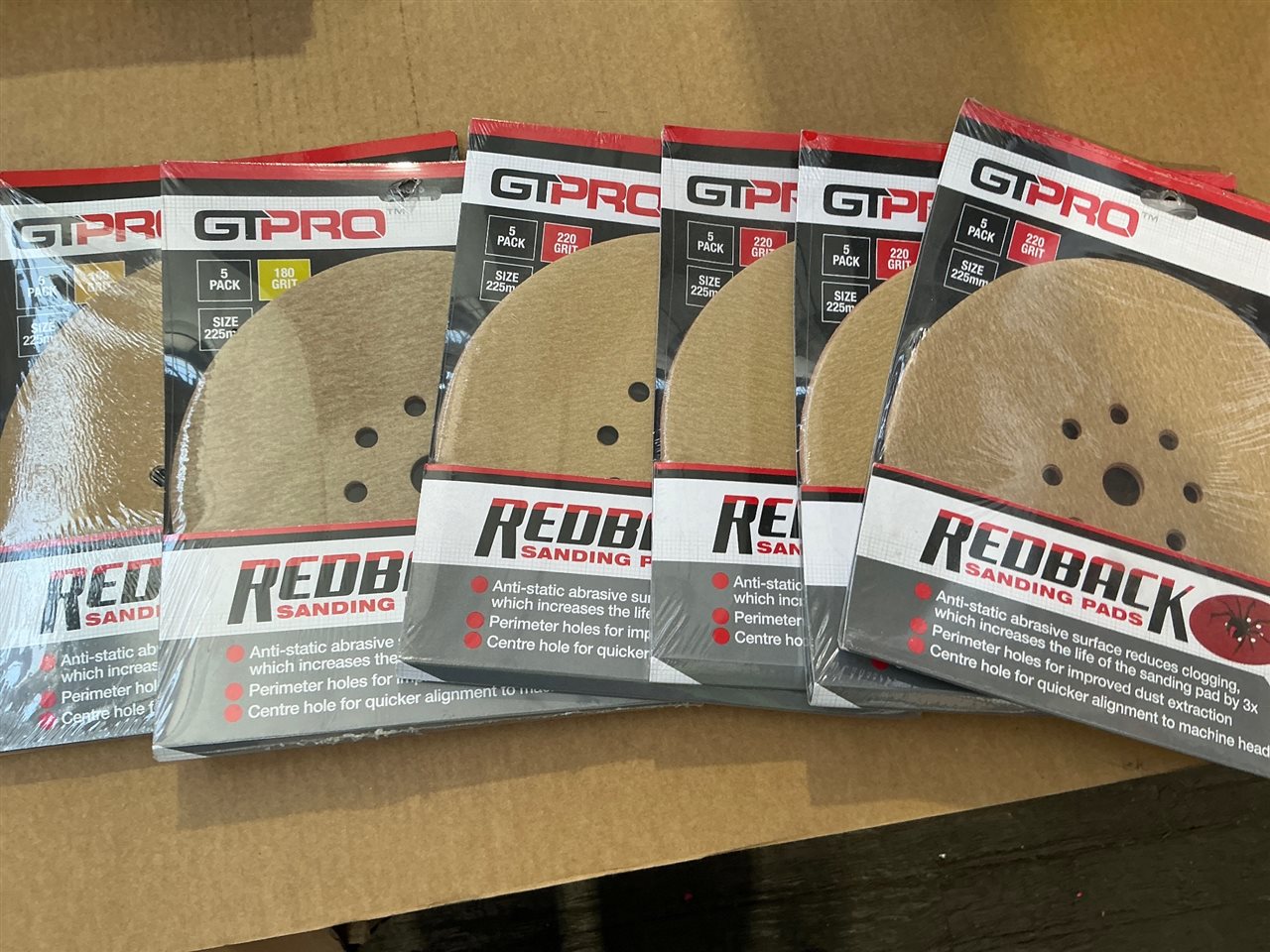 Sanding Pads -225 mm / 4@ 220 Grit & 2 x 180 Grit