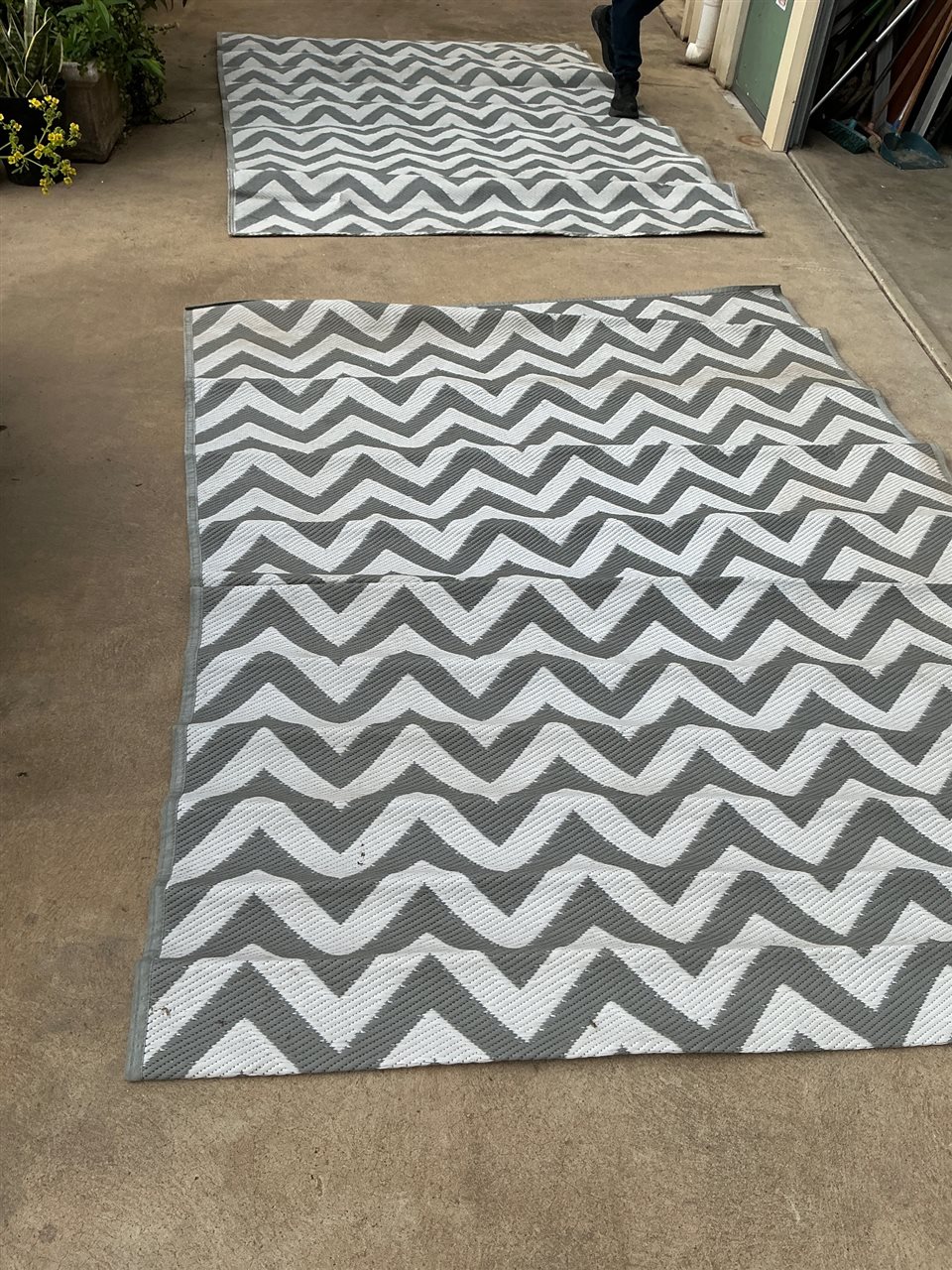 Quantity of 2 Woven Mats (Collect From Greenfields )