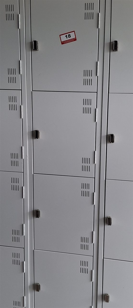 Steel 4 Door Combo Personal Locker -( Collect From Victor Harbor )