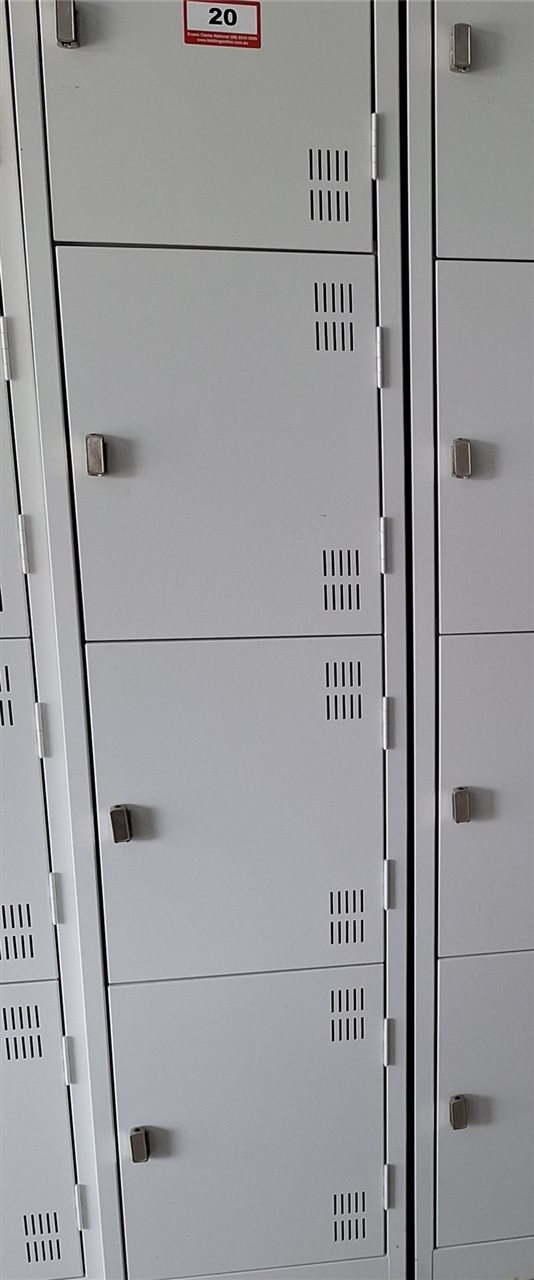 Steel 4 Door Combo Personal Locker -( Collect From Victor Harbor )