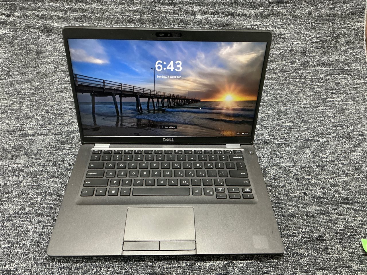 Dell Latitude 5400 - Intel Core i5-8265U CPU, 8 GB RAM, 256GB NVMe SSD with Adapter