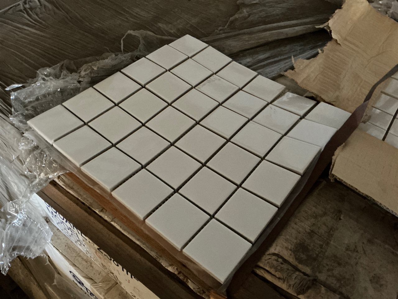 White Mosaic Tile, 300 x 300, 25 Per Box, 36 Boxes, 81 SQM Approx. IRP $4,050