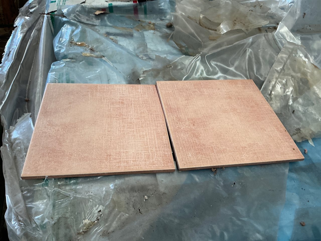 Salmon Colour, Ceramic, 200 x 200, 6mm, 34 Pcs Per Box, 80 Boxes, 108.8 M² Approx. IRP $4896