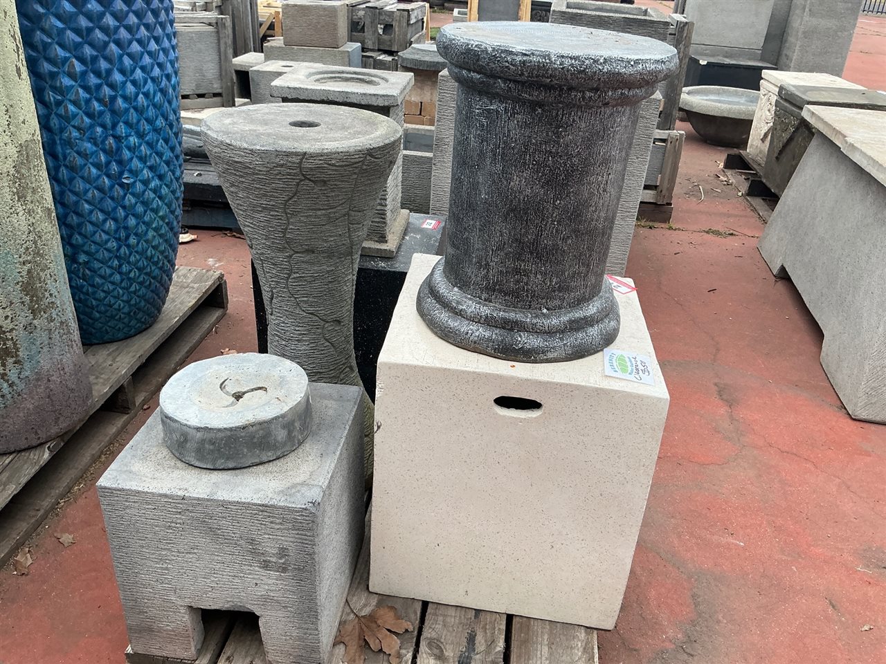 Pallet of 4 Assorted Garden Pedestals and Plinths