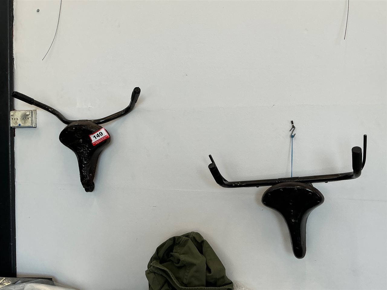 2 Bicycle Seat and Handlebar Wall Art Pieces, Black
