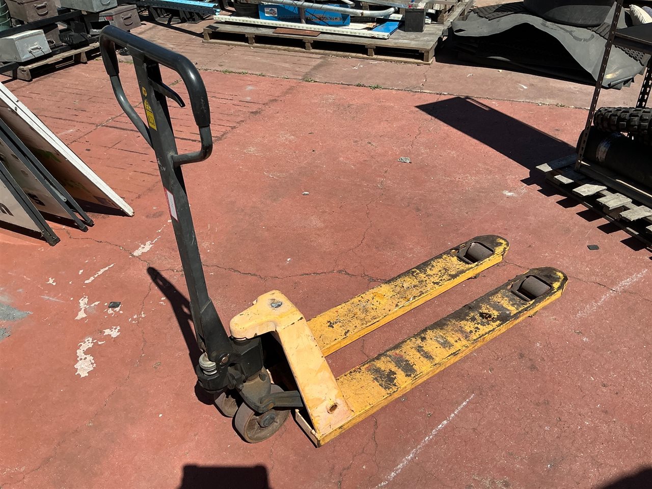 Narrow Pallet Jack , Yellow