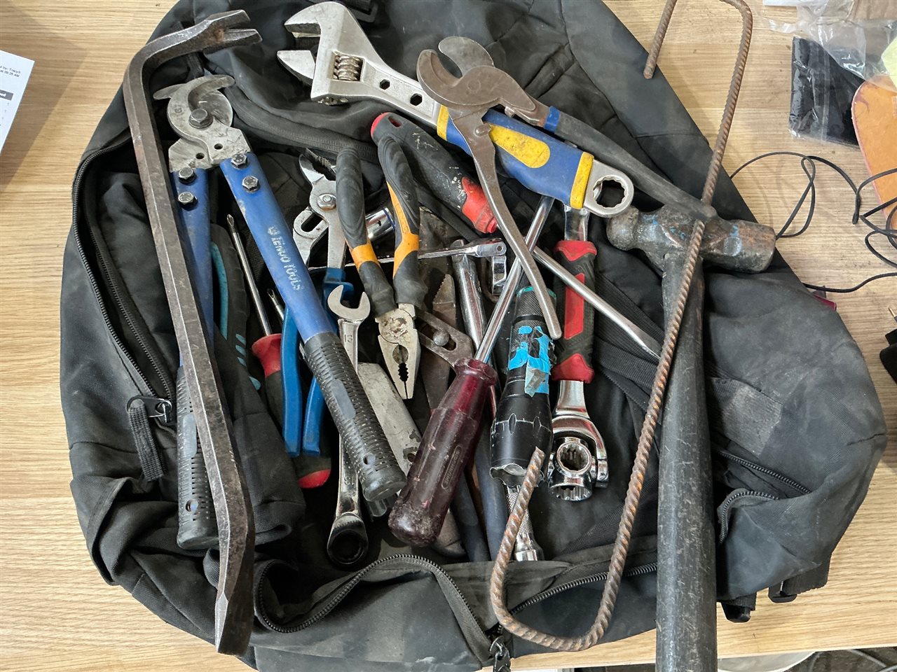 Quantity of Hand Tools - Cable Butters, Shifter etc.