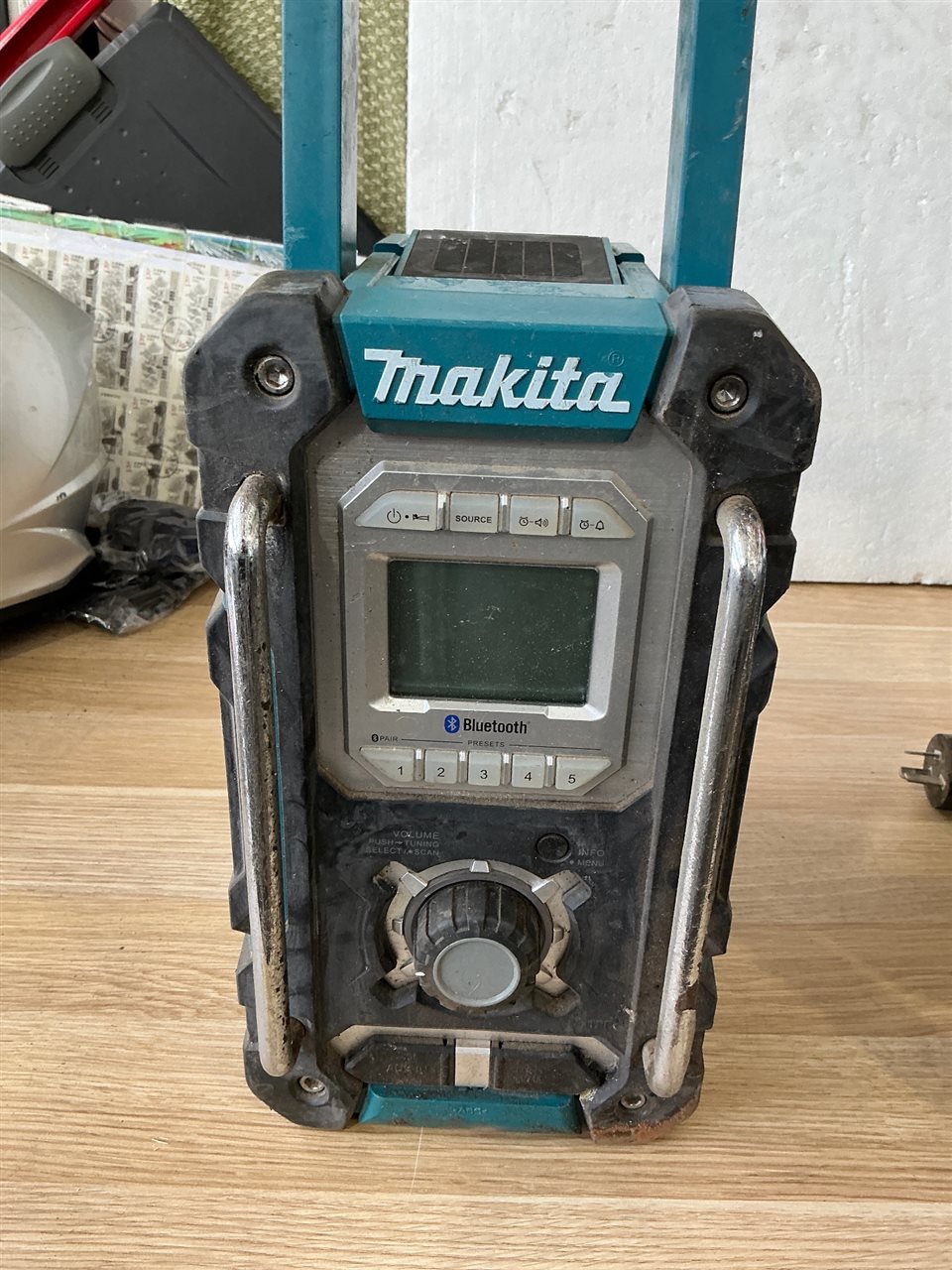Makita 18V Cordless Worksite Radio - No Battery