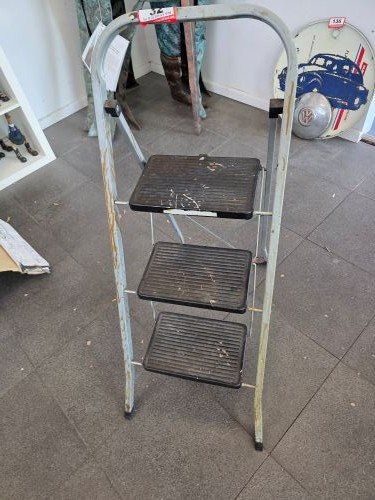 Small Step Ladder