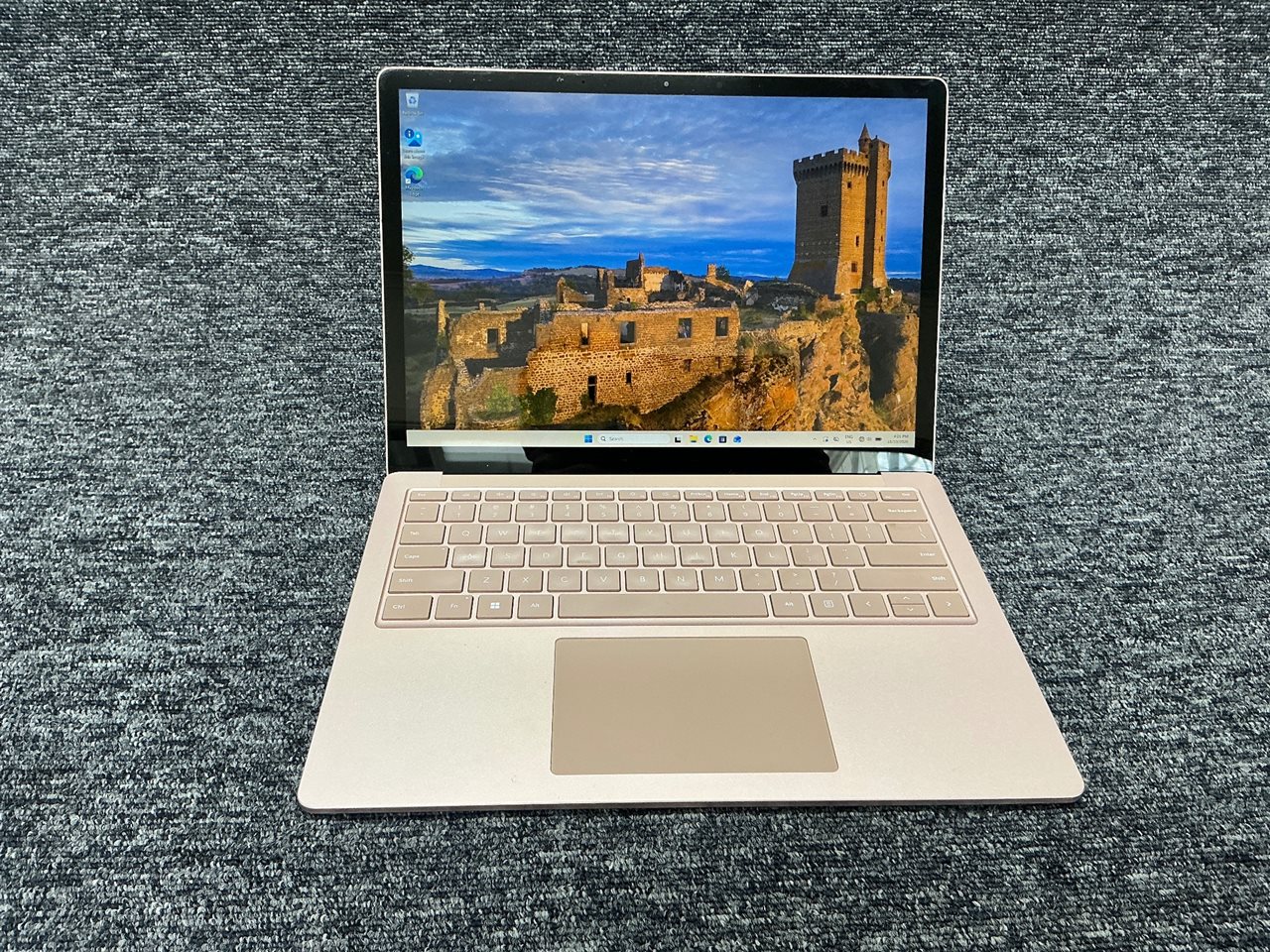 Microsoft Surface Laptop 5 - Intel Core i7-1255U, 16 GB RAM, 512GB NVMe SSD with Adapter