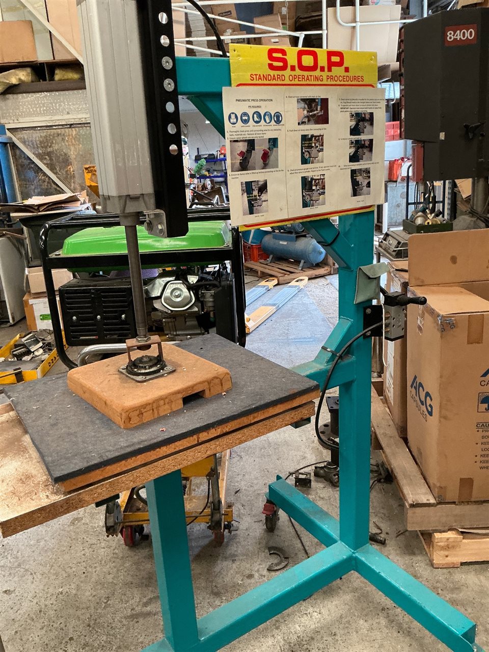 Pneumatic Press - Swivel Base -   ( Colllecr From Wingfield)