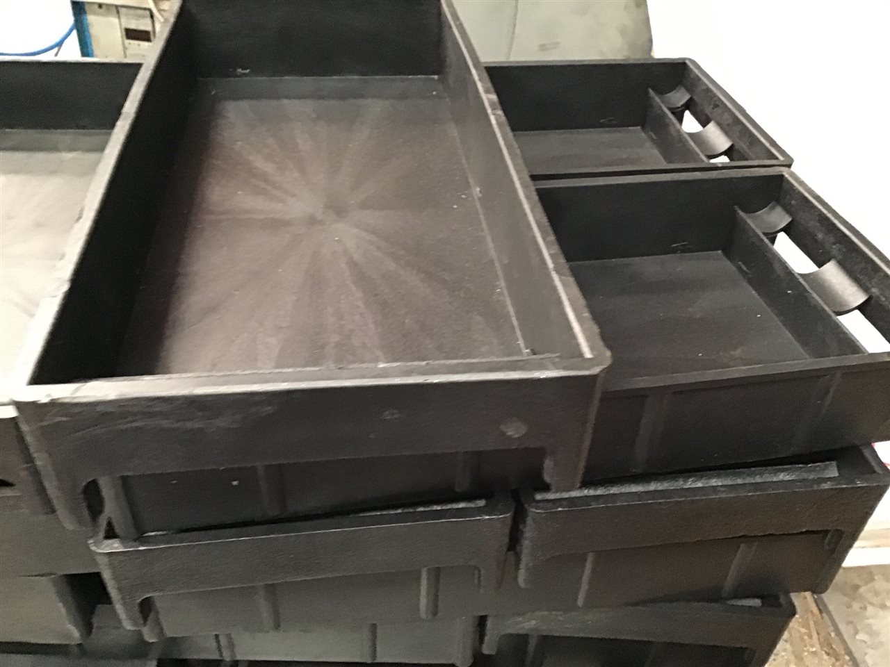 Handy Plastic Trays - 340 mm x 160 x55 mm - Quantity of 5 Trays  (Collect From Wingfield )