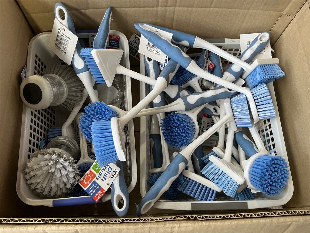 Quantity of Dish Brushes