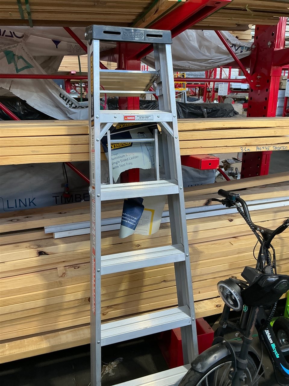 Syneco Aluminium Industrial Step Ladder with Tool, Tray - 1.800 mm