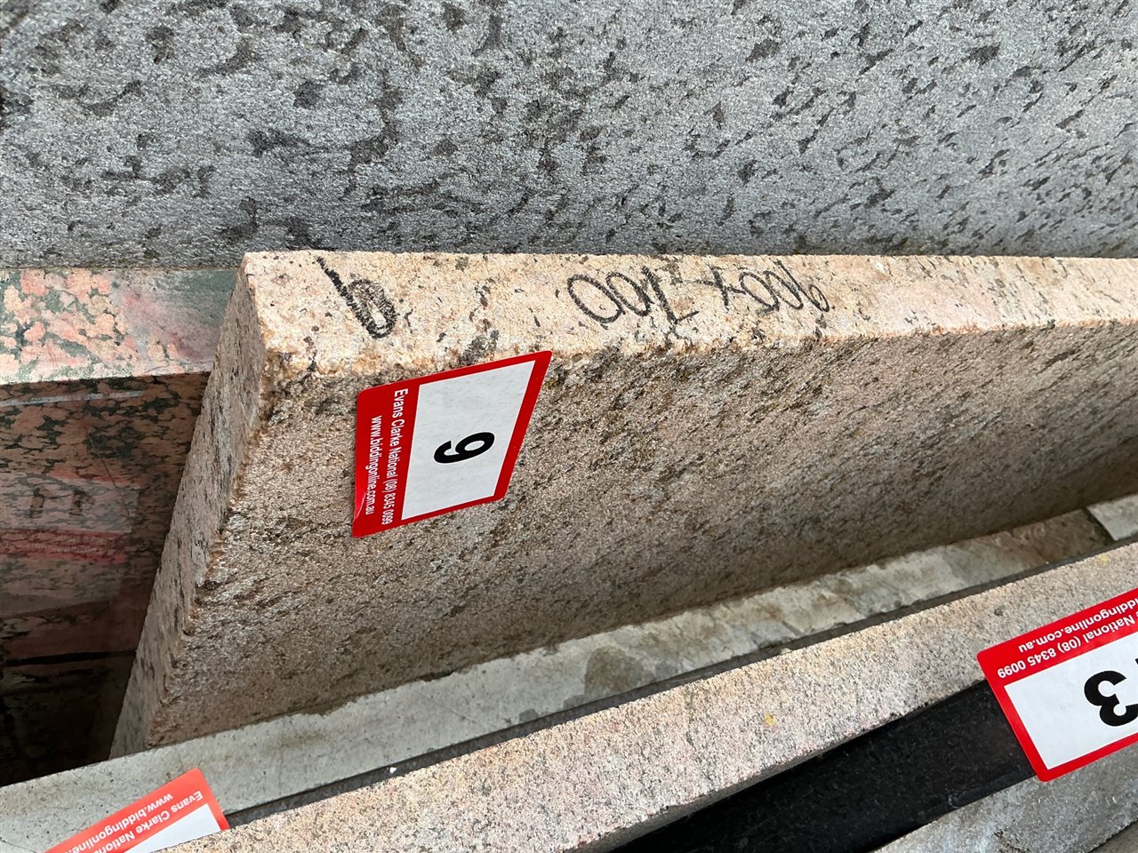 Granite Slab, Tmorne, 900 x 700 x 30mm approx.