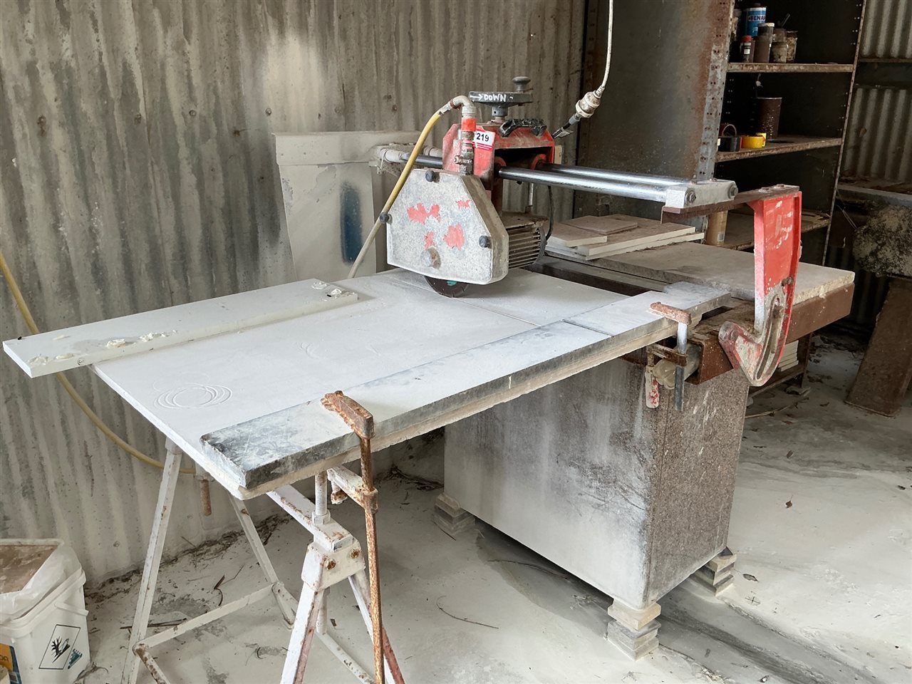 Stone Cutting Radial Arm Saw - 240 Volt
