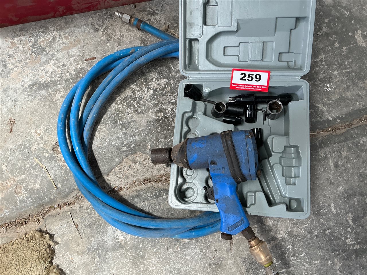 Pneumatic Rattle Gun with Sockets