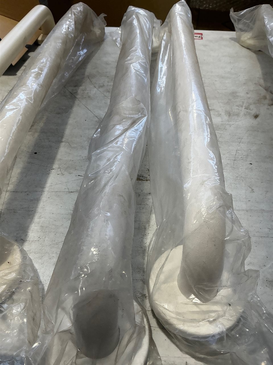 Alum.Grab Handrail -White - 600 mm - Quantity of 2