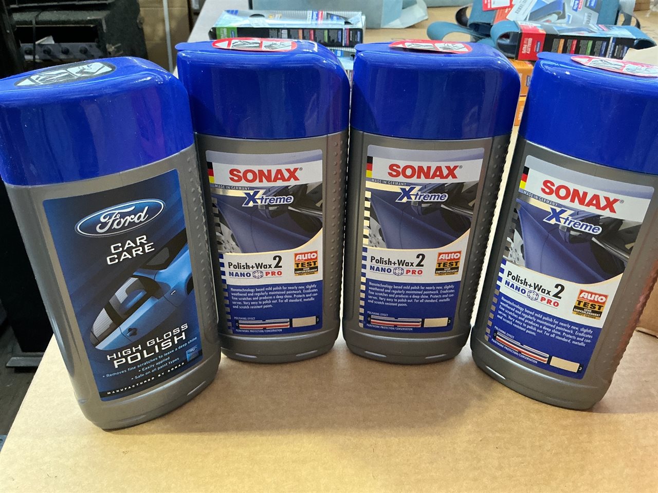 Polish +Wax - Quantity of 4 @ 500 Ml