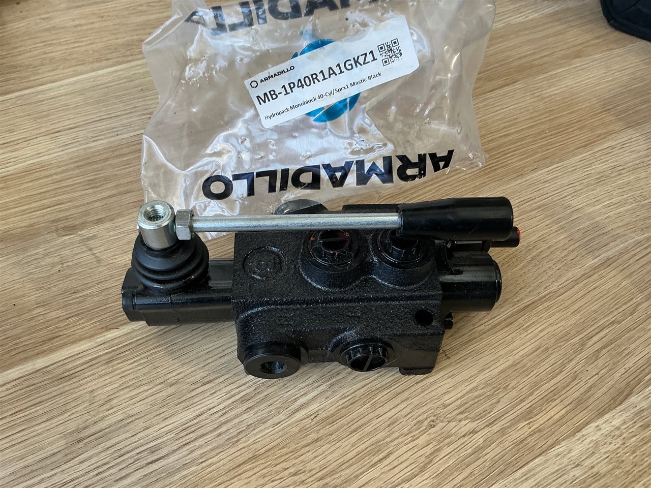 Hydraulic Monoblock Valve MB-1P40R1A1GKZ1 - New