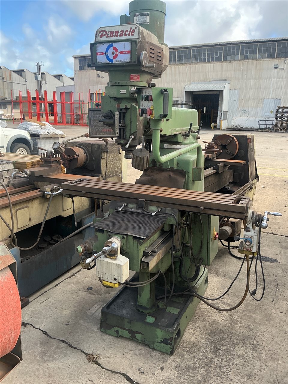 Pinnacle Milling Machine - Vertical Drilling / Milling -Variable Speed - Swivel Head - 3 Phase 415 Volt -Sold As Is