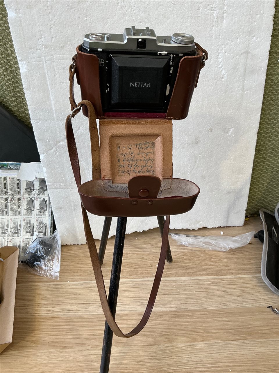 Nettar 35 mm Camera with Tripod