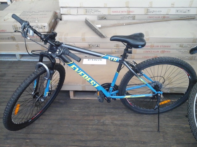 Mountain Bike Everest Xcr 21 Speed Sold As Is 50208 280