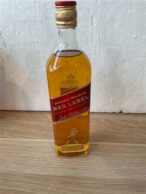 Johnnie Walker Red Label Scotch Whiskey 700 Ml Thumbnail