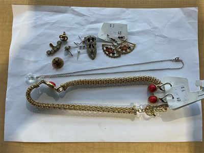 Costume Jewellery - Necklaces , Brooches/ Pendants & Earrings Thumbnail