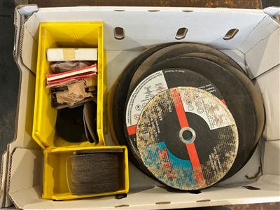 Box of Assorted Size Grinding and Cut Off Wheels Thumbnail