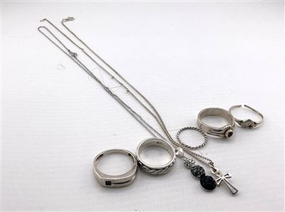 Assorted Silver Jewellery 7x Sterling Silver Items -  Rings & Pendants Thumbnail
