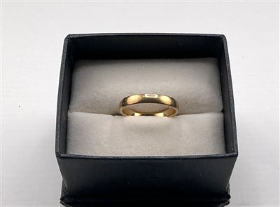 Gold Ring Thumbnail