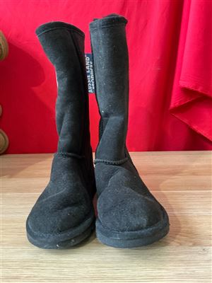 UGG Boots - Size 4, Karoo’S Long Lace UPS, Colour Black Thumbnail