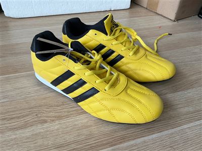 Adidas Yellow Sport Shoes - Size EUR 44 - USA -Size 9 Thumbnail