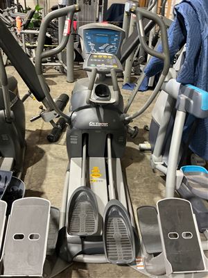 Octane Fitness Pro 4700 Cross Trainer, SmartStride, Moving Handlebars Thumbnail